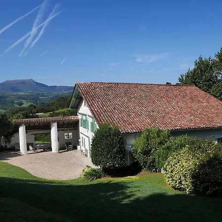 Peritxenea Avec Piscine Bed & Breakfast *